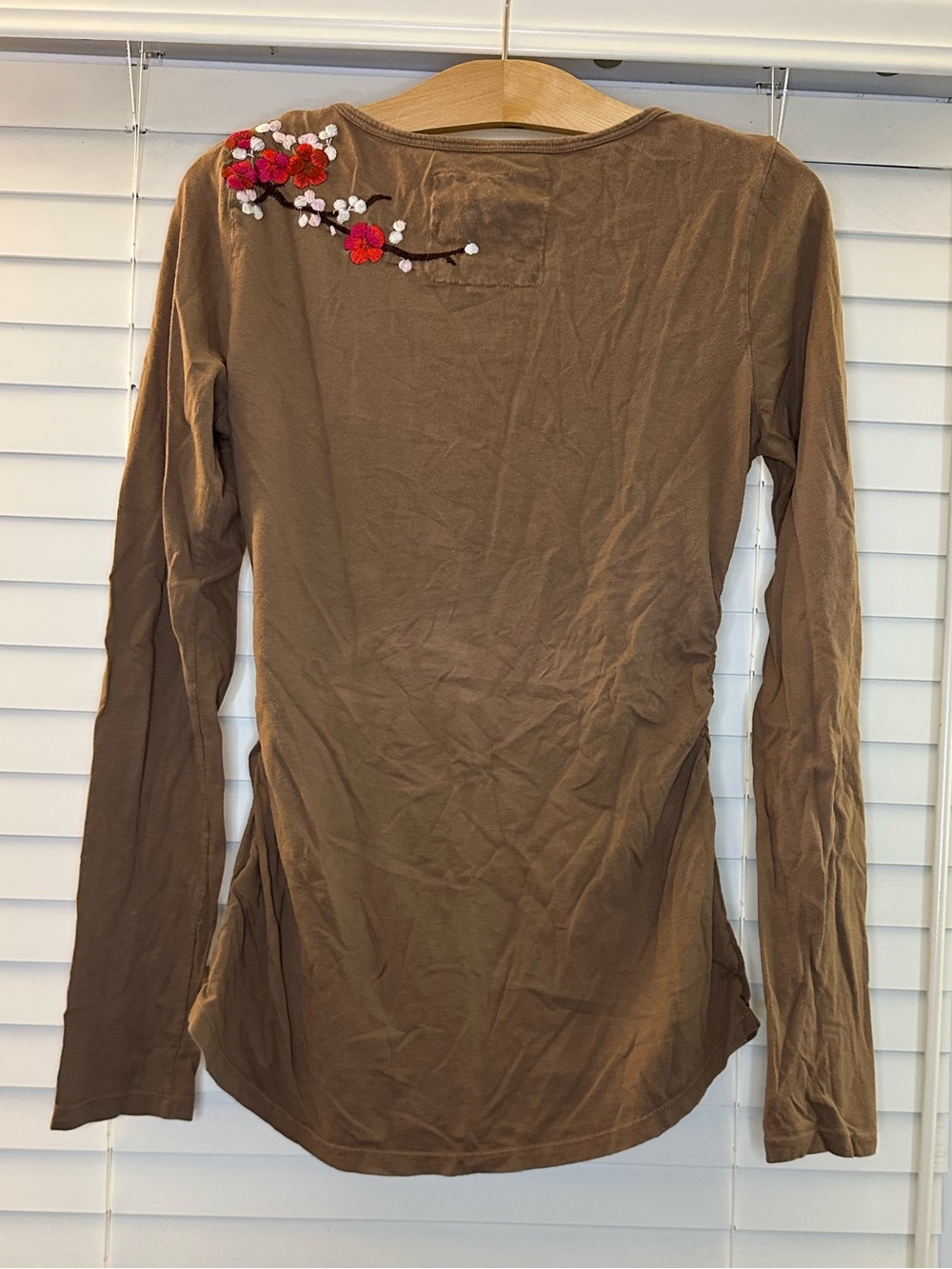 Johnny Was Brown Long-Sleeve Embroidered Floral & Bird Tee - Picture 7 of 7
